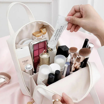 Stylish mini make-up bag