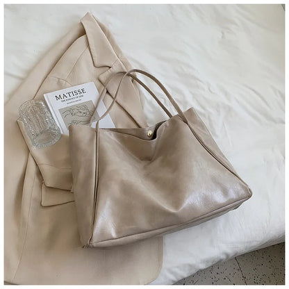 Elegant Shoulder Bag